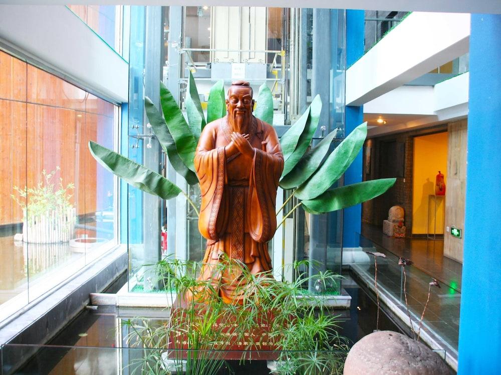 China Community Culture & Art Hotel Čching-tao Exteriér fotografie