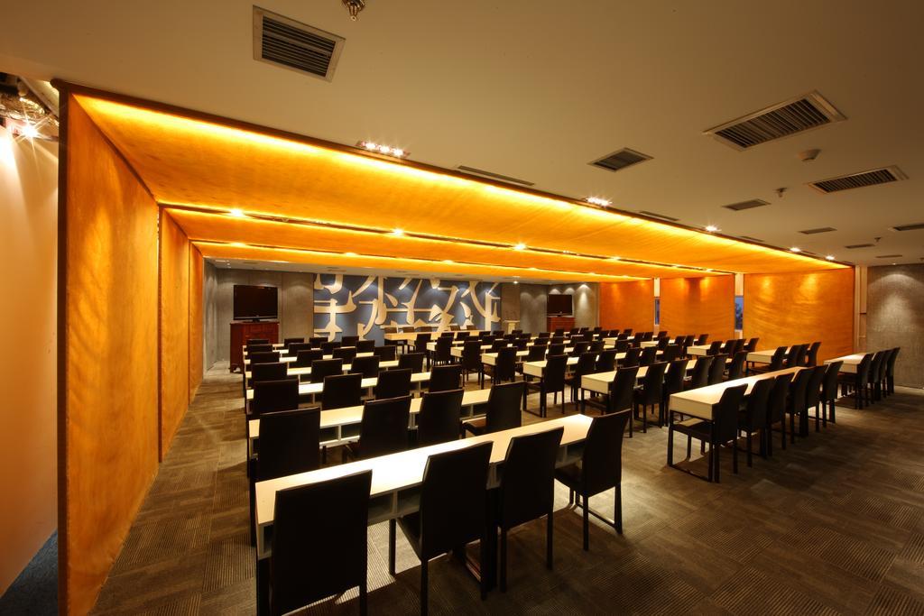 China Community Culture & Art Hotel Čching-tao Exteriér fotografie