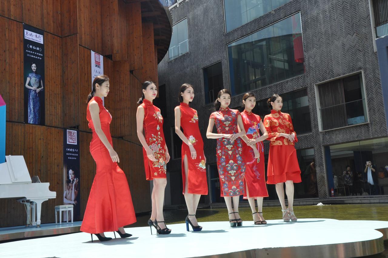 China Community Culture & Art Hotel Čching-tao Exteriér fotografie