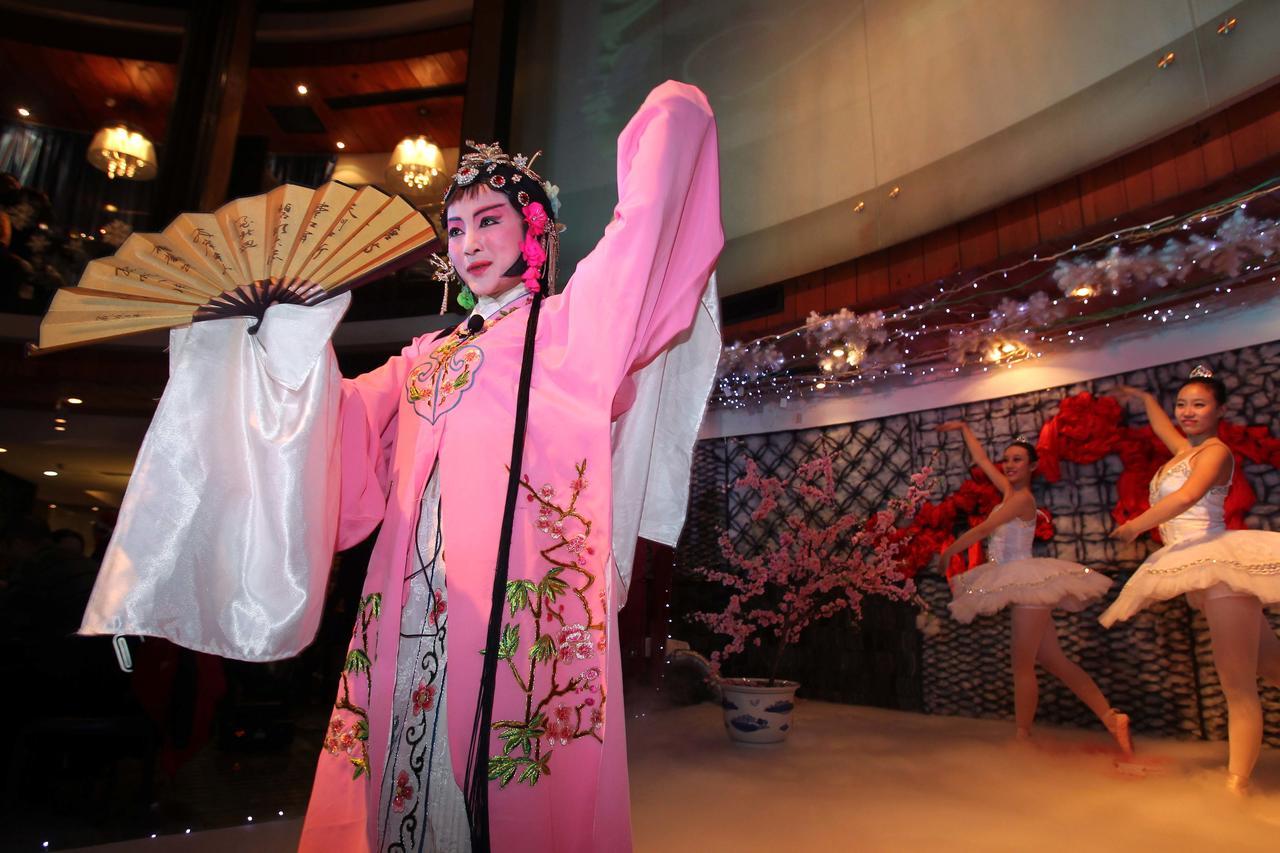 China Community Culture & Art Hotel Čching-tao Exteriér fotografie